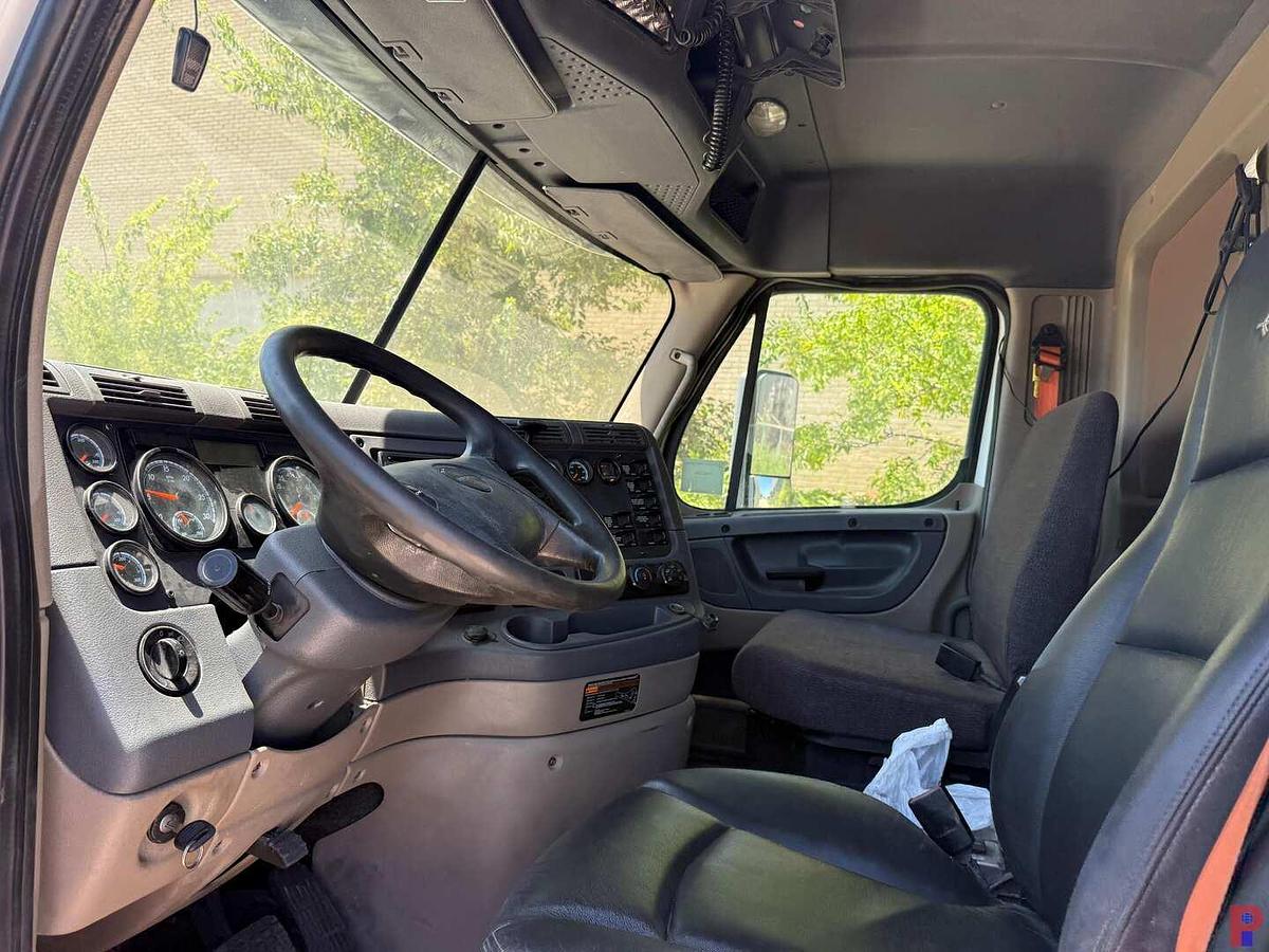 Used 2017 FREIGHTLINER CASCADIA PX125084ST TRI AXLE DAY CAB TRUCK TRACTOR