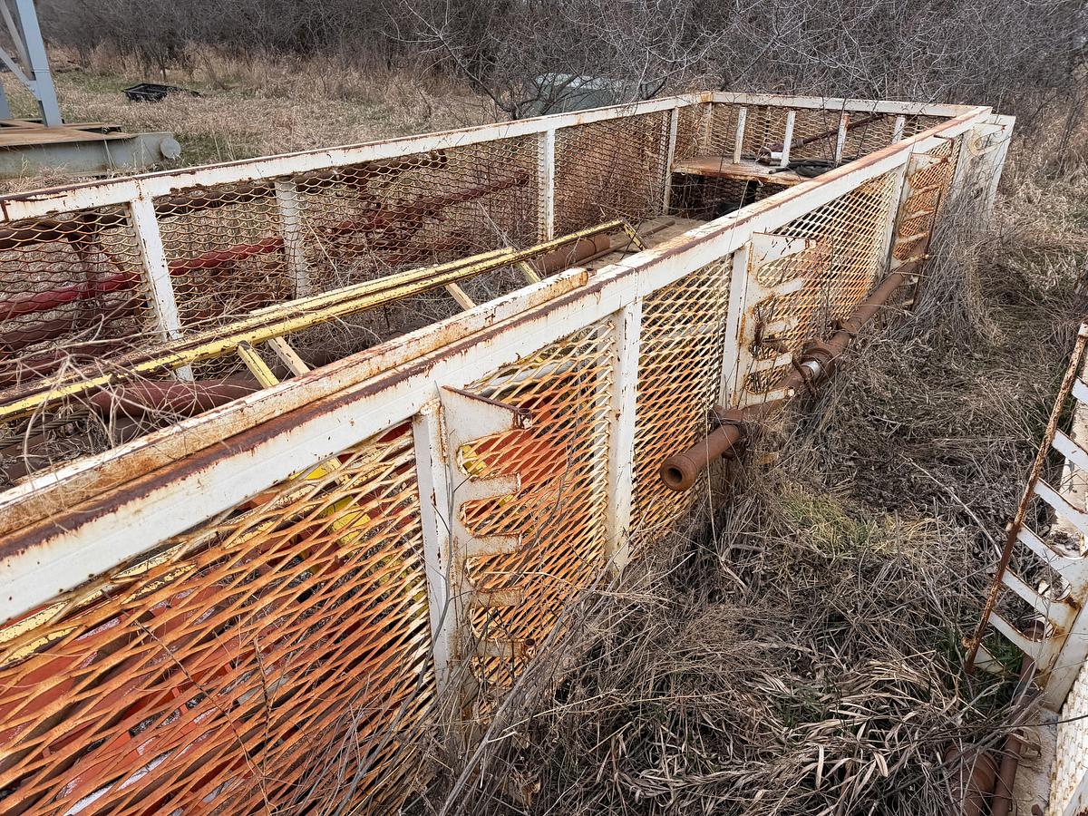 Used 40x8x3 SKIDDED TOOL BASKET