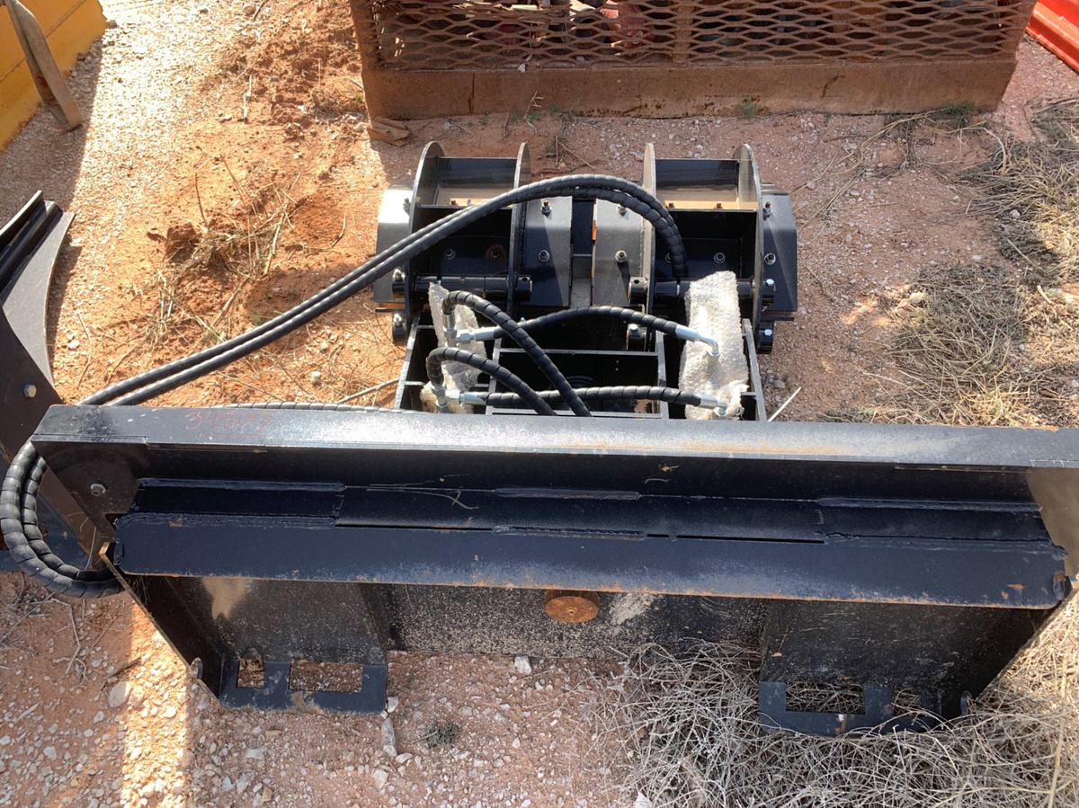 Used 36” Skid Steer Clamp Grabber