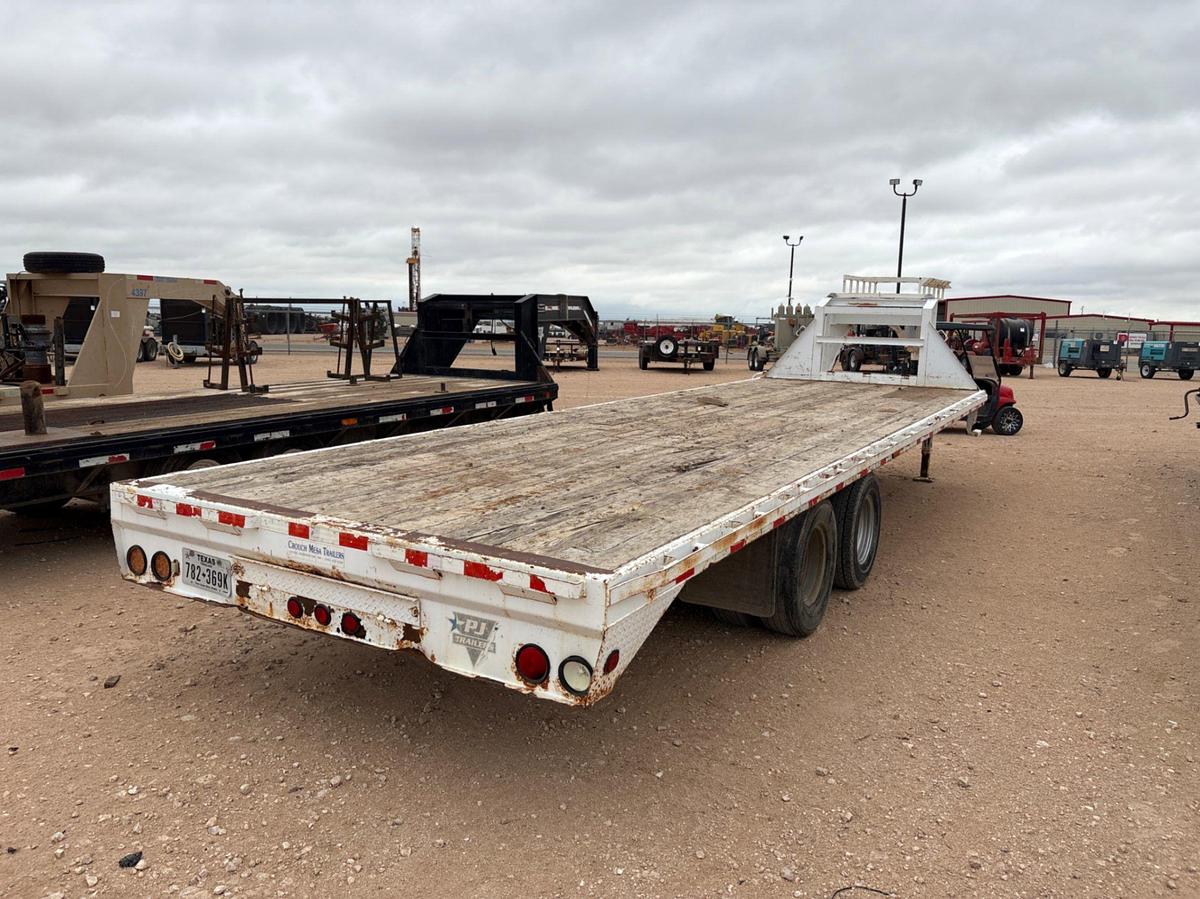 Used 2009 PJ TRAILERS 26’ X 102” T/A GOOSENECK TRAILER