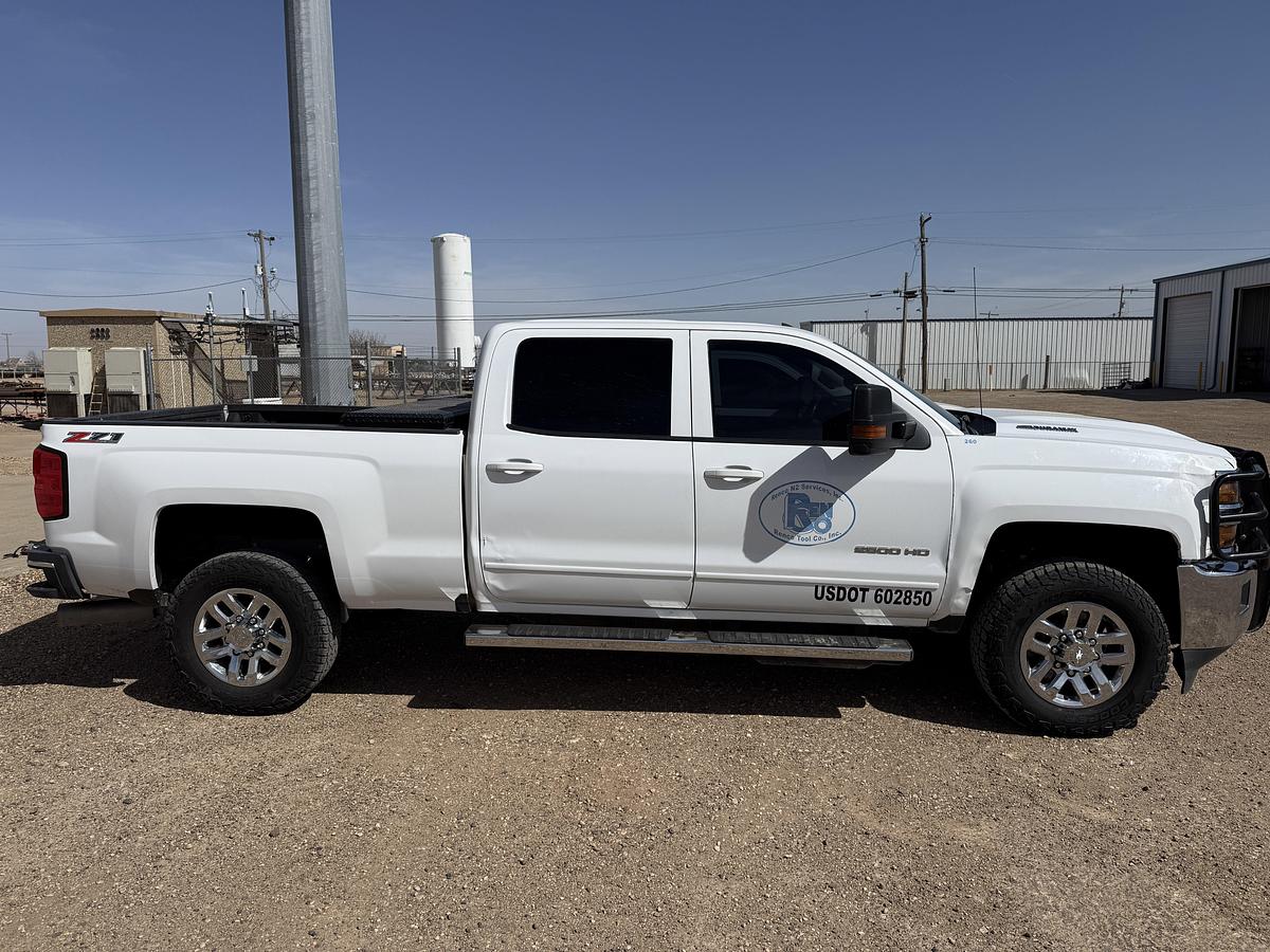 Used 2017 CHEVROLET  SILVERADO 2500HD Z71 4WD CREW CAB PICKUP TRUCK