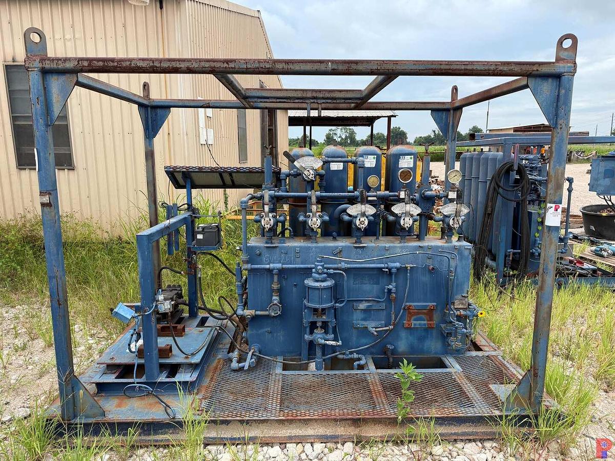 Used KOOMEY TYPE ‘80 8-BOTTLE 5-STATION SKIDDED ACCUMULATOR CLOSING UNIT