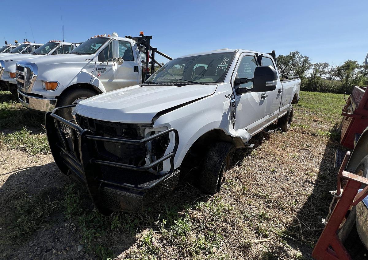 Used 2017 FORD F-250 XL CREW CAB 4X4 DIESEL PICKUP (WRECKED)