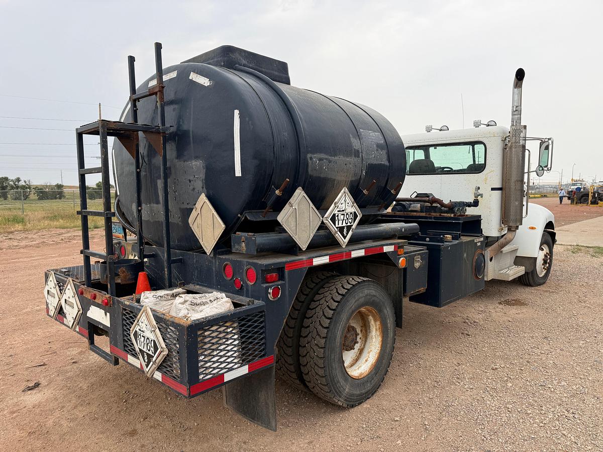 Used 2008 PETERBILT 335 S/A 1,500 GALLON CHEMICAL TREATER TRUCK