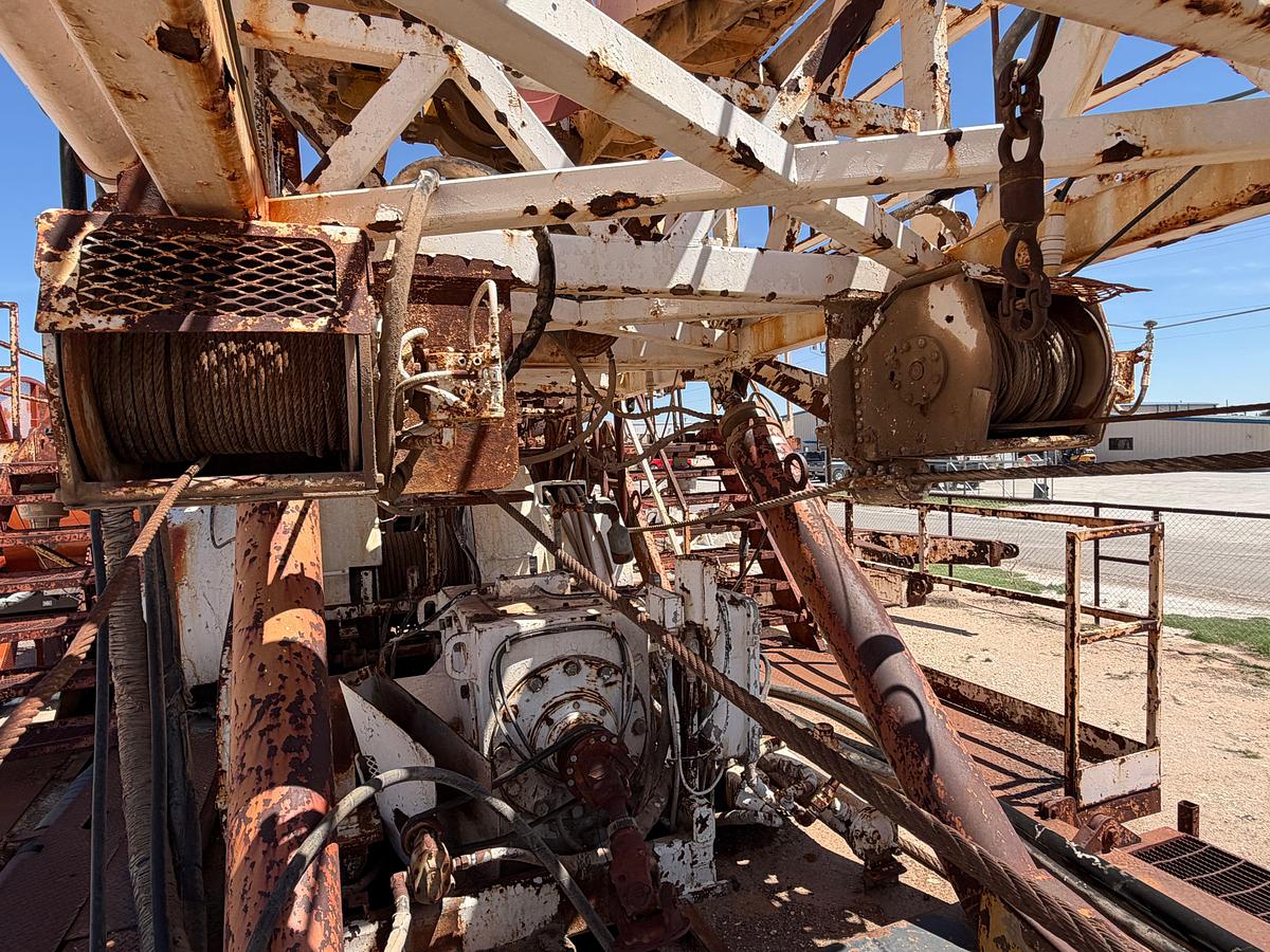 Used Walker Neer Apache 500 HP Trailer Mtd. Drilling Rig