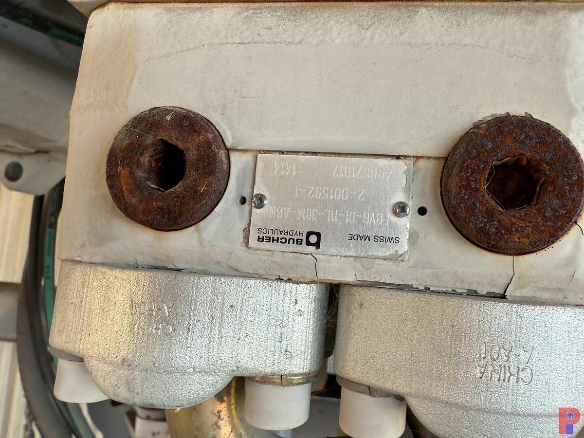 Used COIL TUBING INJECTOR HEAD (INCOMPLETE)