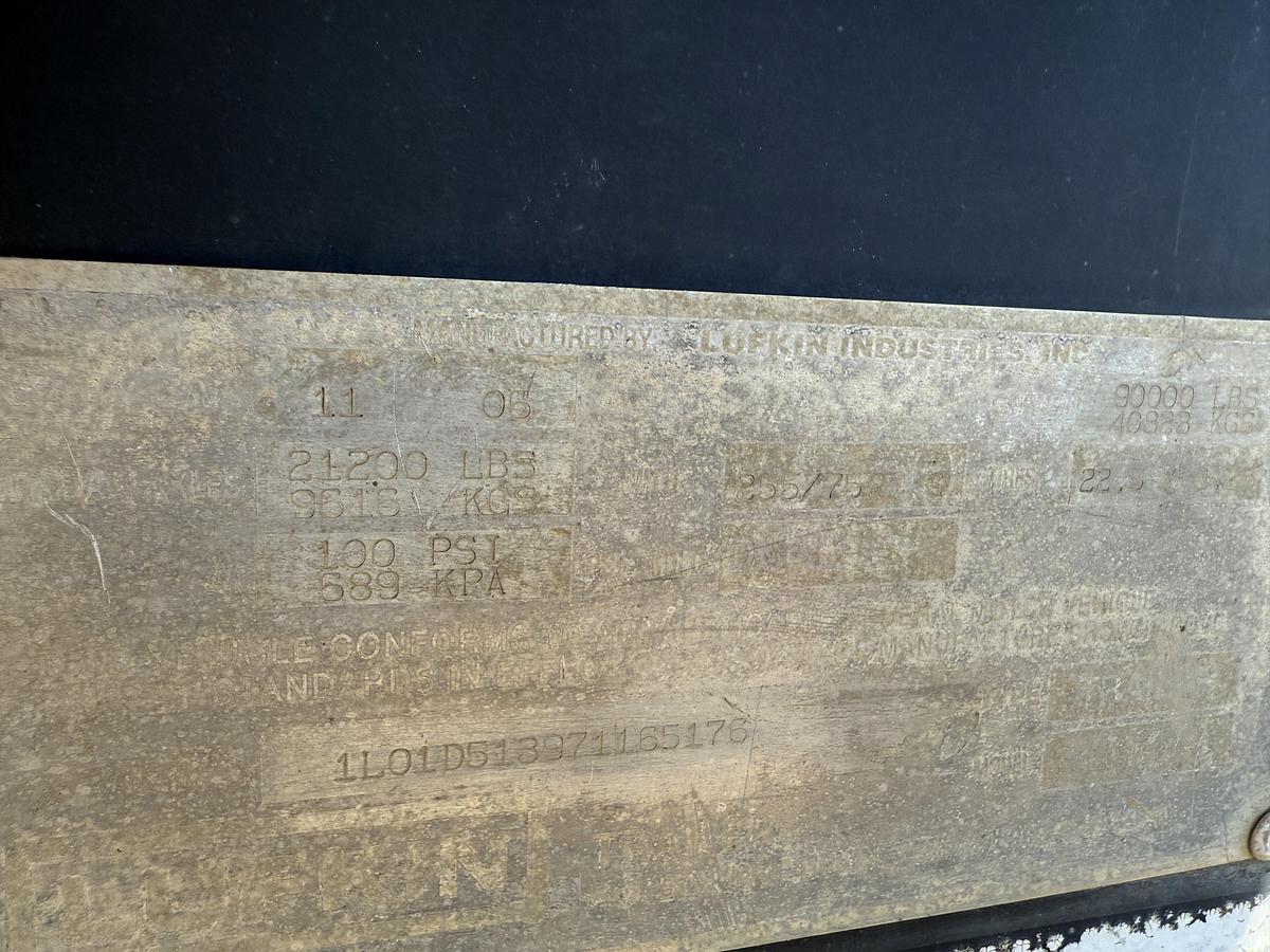 Used OILWELL SA634-5 10K WP TRIPLEX CEMENT PUMP UNIT W/ MIXING TANKS SKIDDED MTD ON 2007 LUFKIN TRI AXLE NARROW NECK LOWBOY