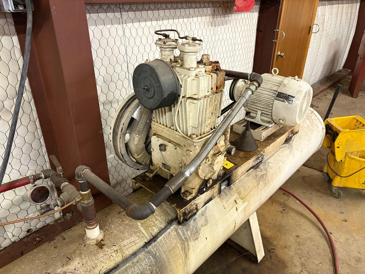 Used Quincy Model 325 air compressor