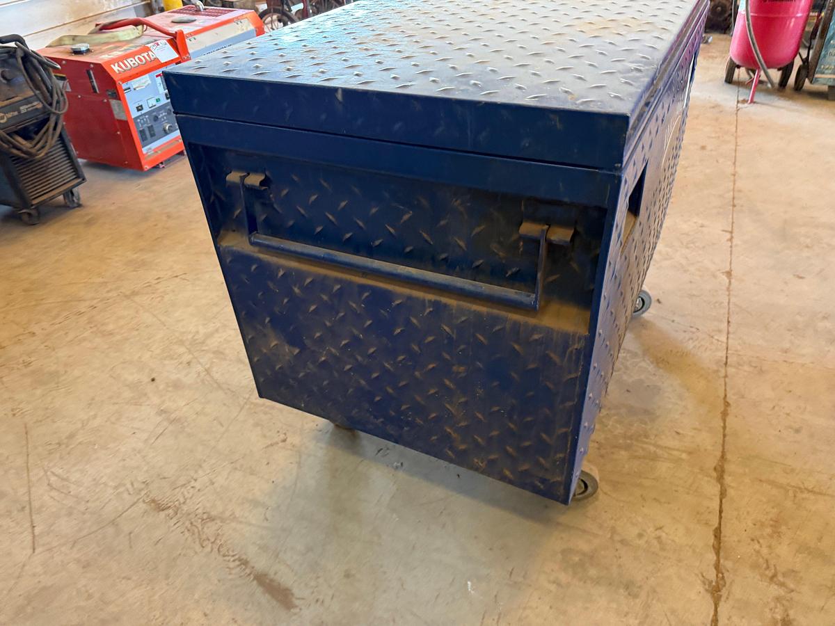 Used WILLIAMS 4’ x 2.6’ x 2.4’ ROLLING TOOLBOX FULL OF VARIOUS TOOLS
