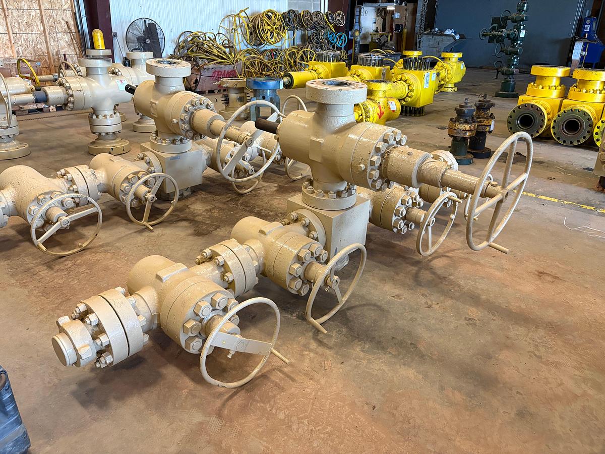 Used (4) 4-1/16” 10k gate valves, (1) 5-1/8” 10k gate valve & (1) 4-way fluid cross