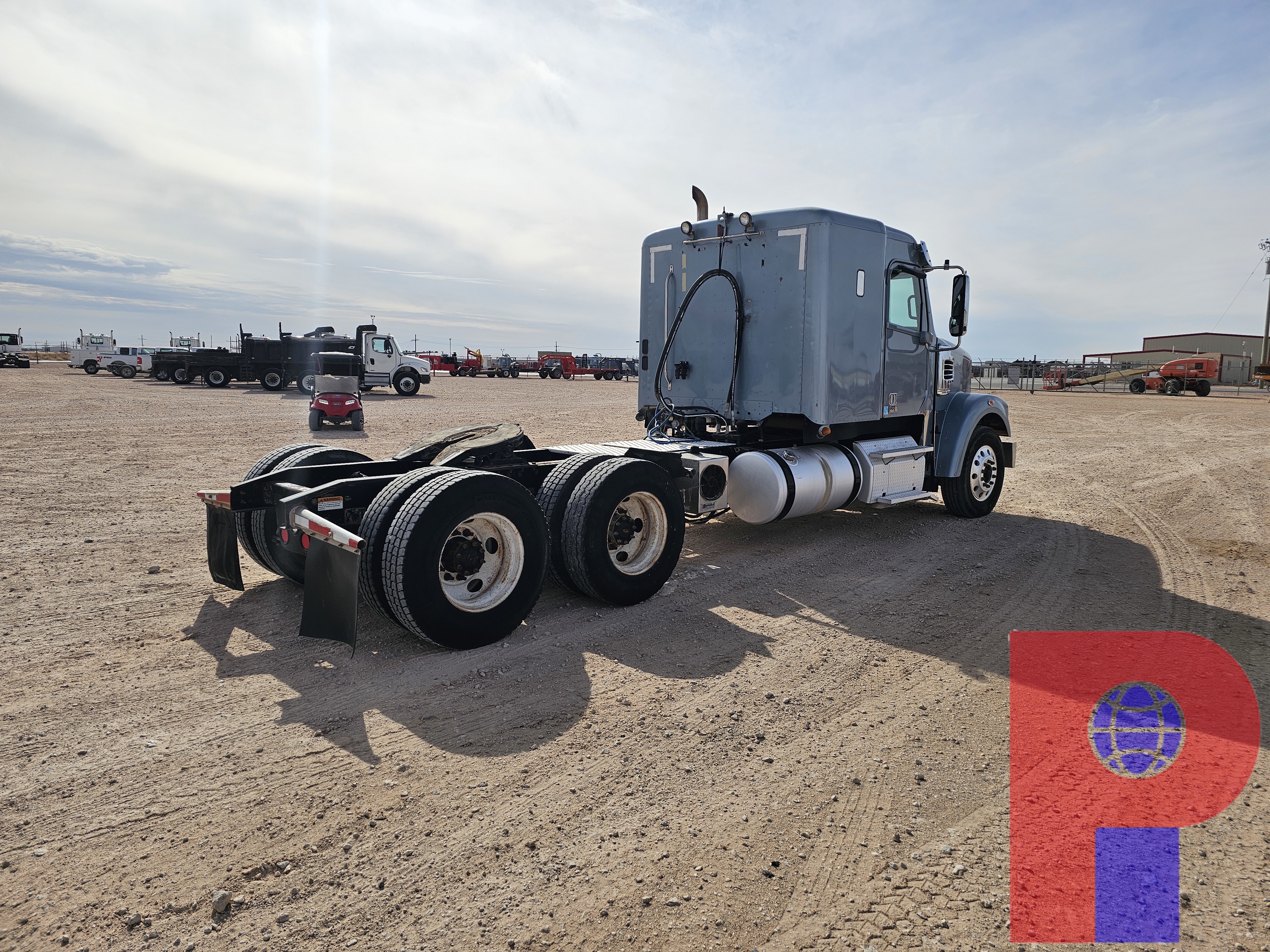 Used 2015 FREIGHTLINER T/A SLEEPER HAUL TRUCK
