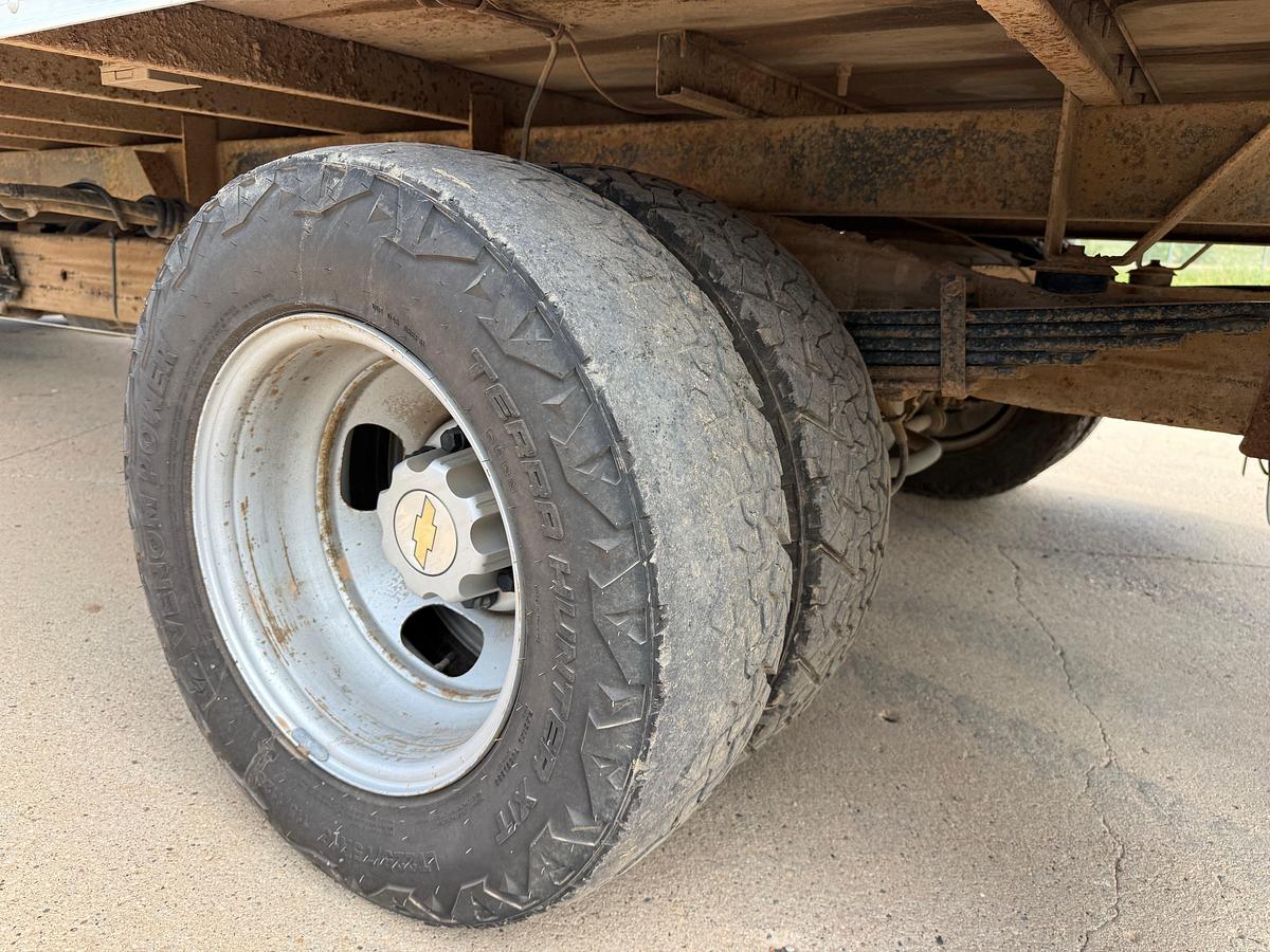 Used 2018 CHEVROLET  EXPRESS 10K WP TORQUE & TEST CARGO TRUCK