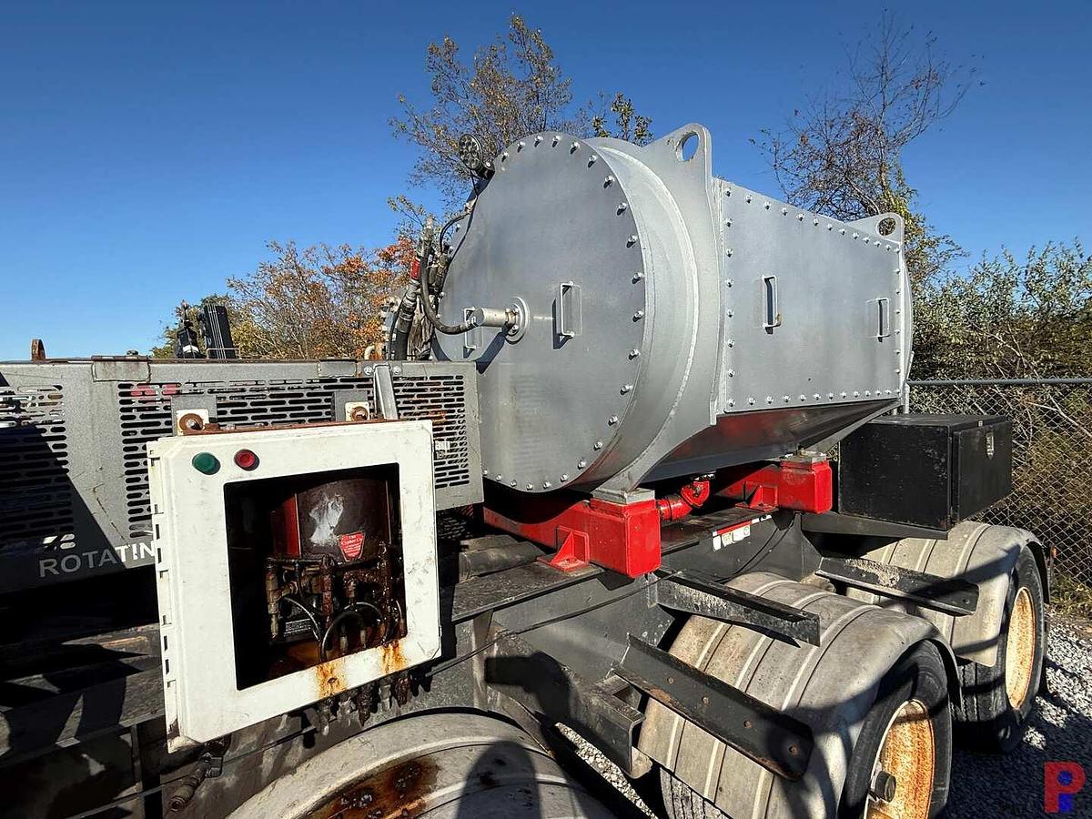 Used 2012 UE MANUFACTURING 2250 HP QUINTUPLEX 3-AXLE FRAC PUMP TRAILER (FIELD READY)