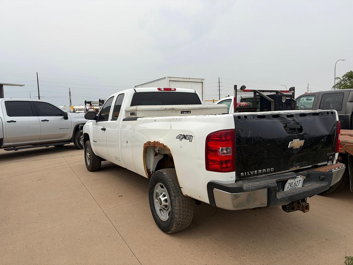 Used 2013 CHEVROLET SILVERADO 2500HD 4X4 EXT CAB PICKUP TRUCK