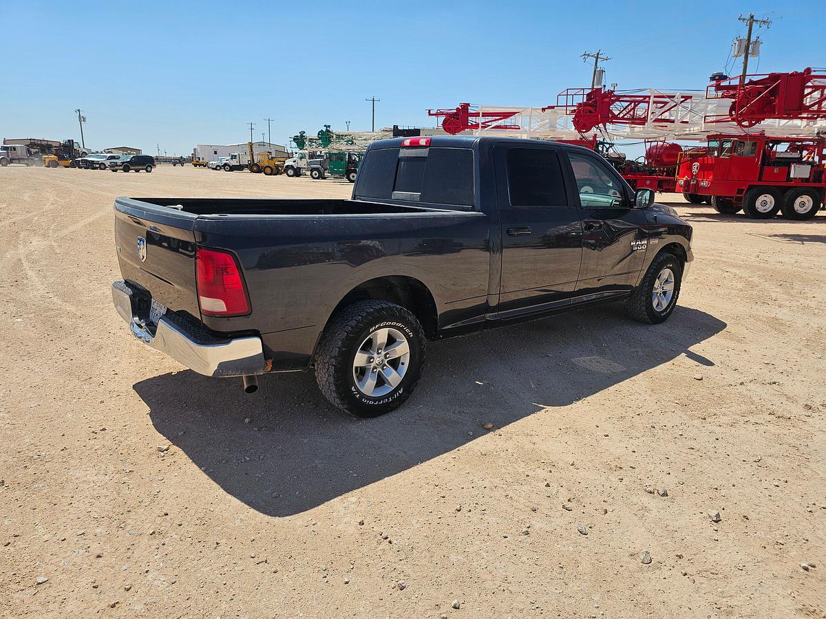 Used 2019 RAM 1500 CLASSIC CREW CAB PICKUP TRUCK