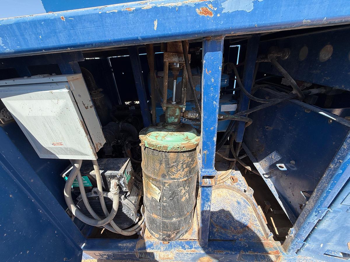 Used SELF CONTAINED 20K WP GREASE INJECTION UNIT COMBO P/B 8.4-KW ISUZU DIESEL GENERATOR