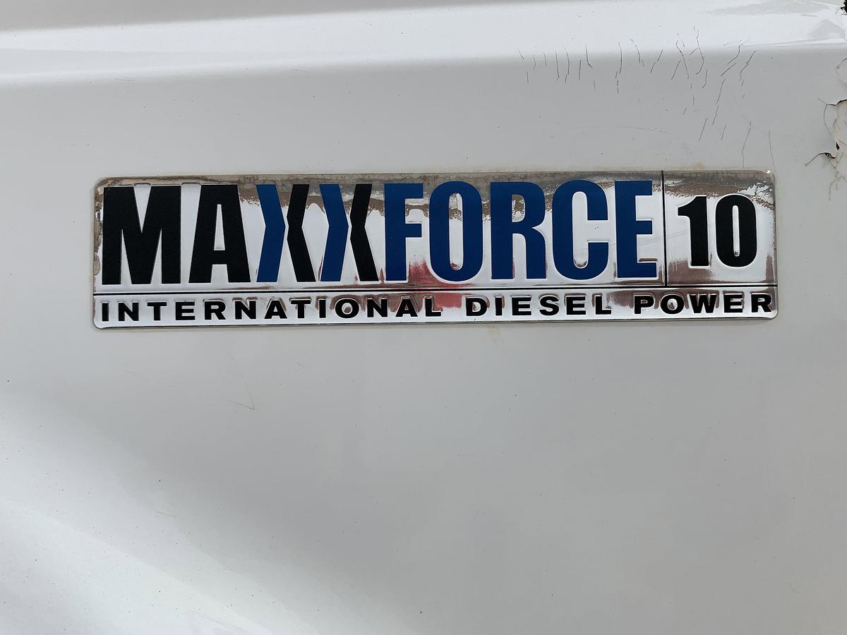 Used 2009 INTERNATIONAL WORKSTAR 7500 T/A DAYCAB VACTOR HYDROVAC TRUCK