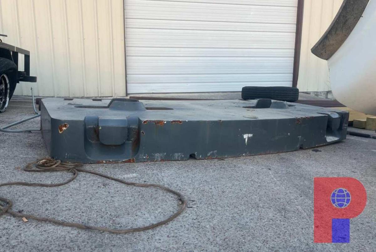 Used 2011 GROVE TMS9000E MOD. 84110GE 110 TON ROUGH TERRAIN CRANE