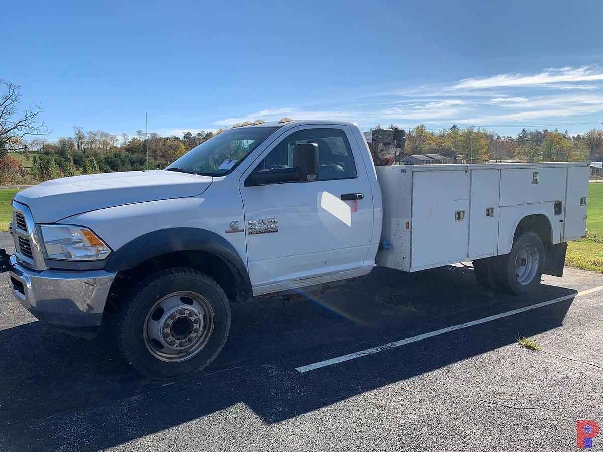 Used 2014 RAM 4500 SINGLE CAB 4X4 SERVICE TRUCK (INOP)