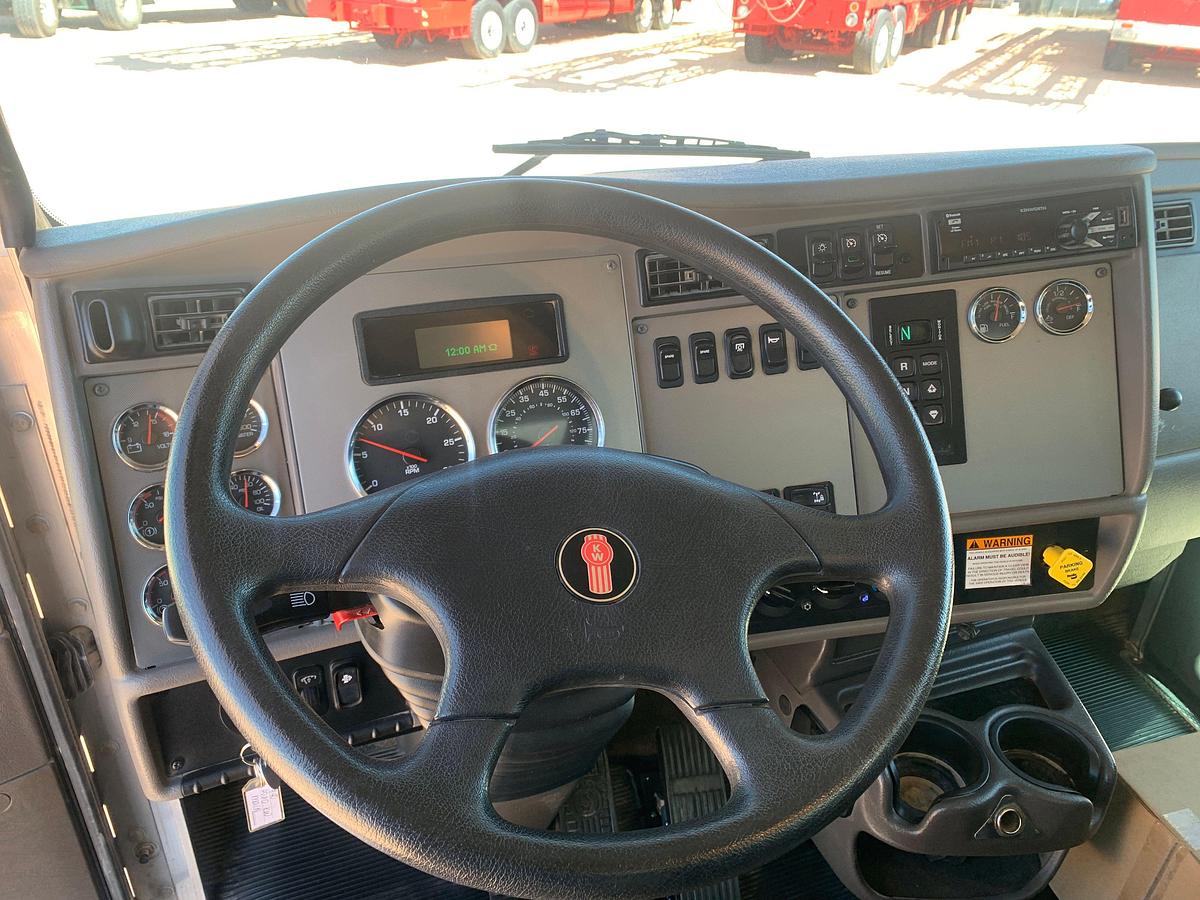 Used 2020 KENWORTH T370 S/A DAYCAB BOBTAIL FUEL TRUCK