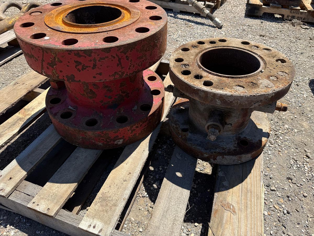 Used PALLET W/ (1) 7-1/6” X 15-1/2” 10M SPOOL & (1) HALL STRIPPER HEAD