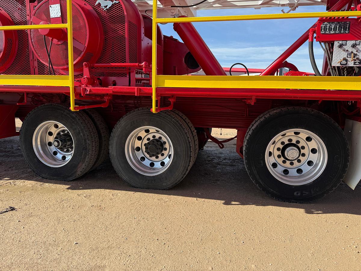 Used 2012 RIG WORKS MUSTANG 550 DD 104’-275K 5-AXLE WELL SERVICE RIG