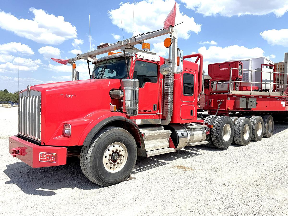 Used 2019 KENWORTH T800 TRI-DRIVE W/ PUSHER HEAVY HAUL TRUCK