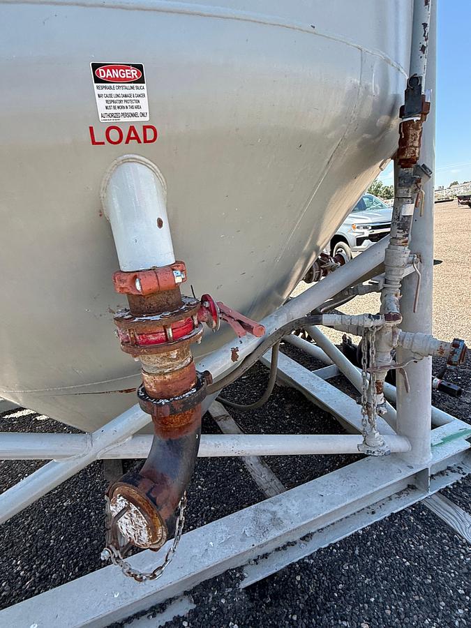 Used 2012 WILCO 25’ x 12’ VERTICAL SKIDDED SILO
