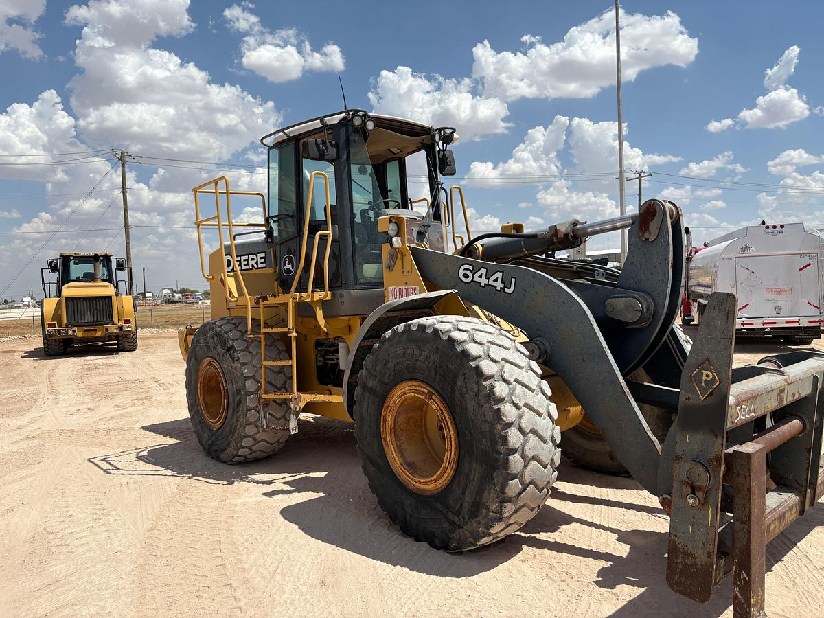 Used 2007 John Deere 644J wheel loader
