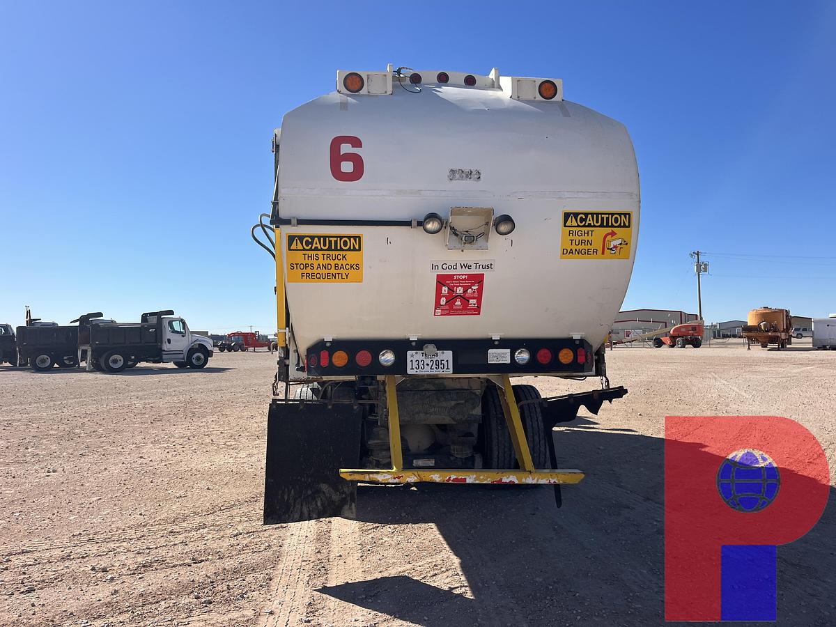 Used 2014 AUTOCAR XPEDITOR T/A 29YD CAB OVER TRASH TRUCK