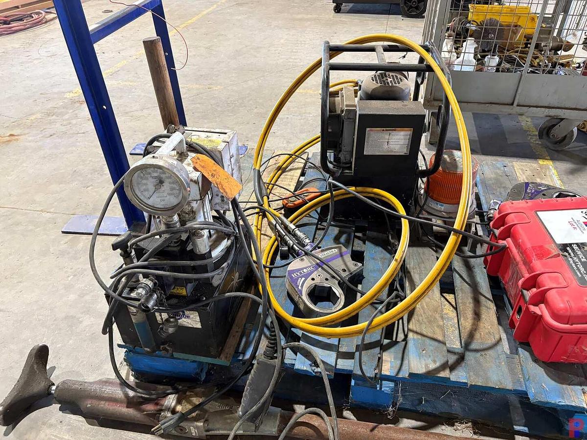 Used (2) TOATL TORQUE & EAGLE PRO 10K PSI ELECTRIC HYDRAULIC PUMPS W/ ASSORTED HYTORC WRENCHES