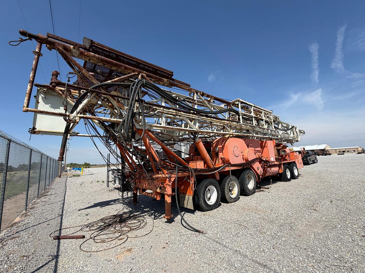 Used FRANKS 500 1287-160 WELL SERVICES PARTS RIG (102x230K MAST)