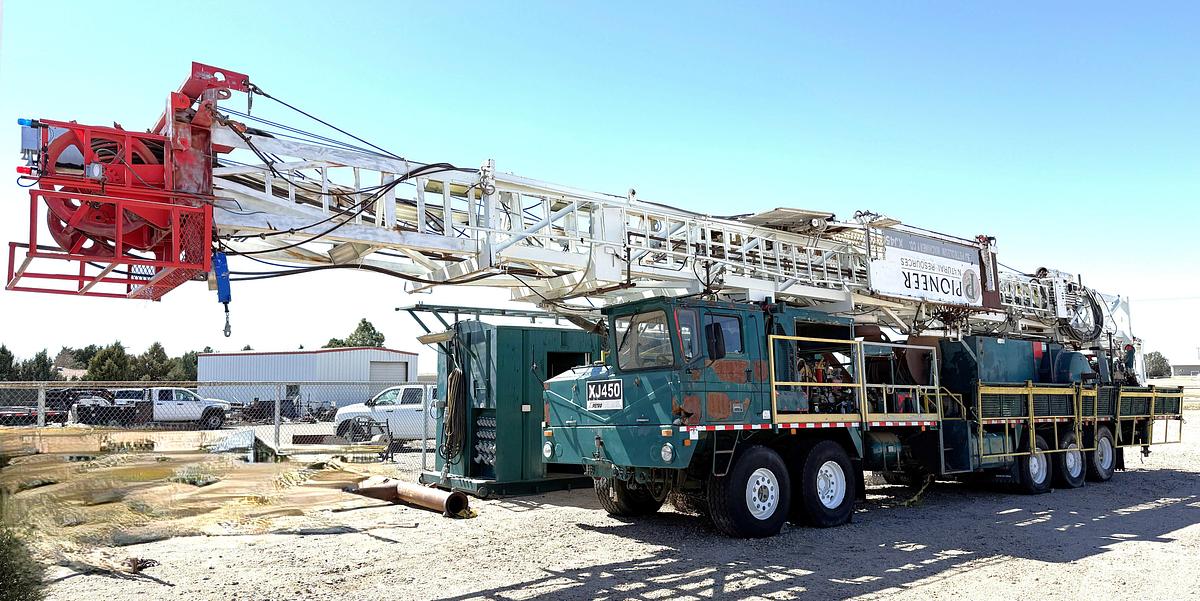 Used 2006 SJ PETRO XJ450 105’-303K LBS. 5-AXLE MOBILE DRILLING RIG