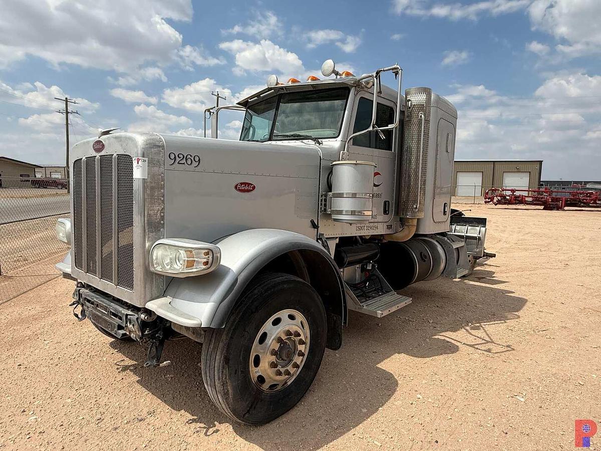 Used 2013 PETERBILT 388 T/A SLEEPER HAUL TRUCK, INOP.