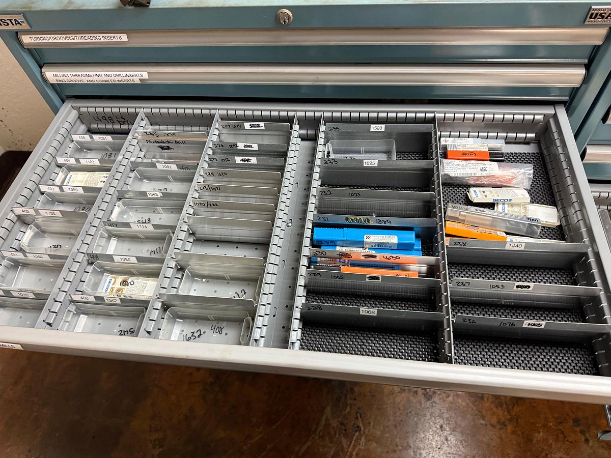 Used LOT W/ (200+) UNUSED EXPENDABLE MACHINING TOOLS INCLUDES (2) LISTA 8-DRAWER ROLLING TOOLBOXES, TABLE TOP & BOLT BIN W/ CONTENTS