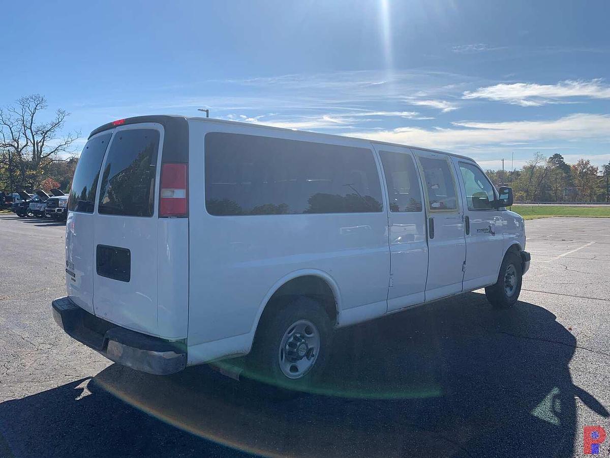 Used 2016 CHEVROLET EXPRESS 11 PASSENGER VAN