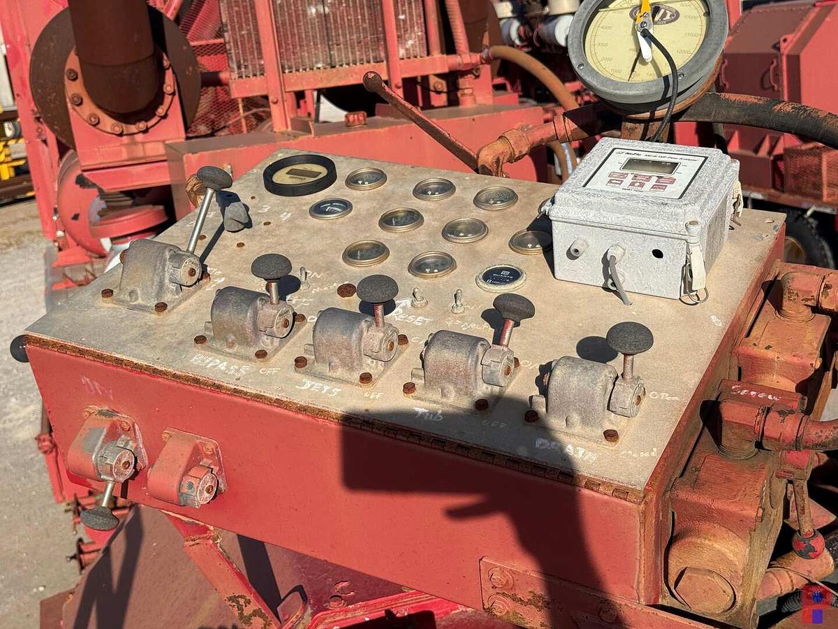 Used SPM 2,000 HP TRIPLEX ACID PUMP P/B DETROIT 16V149TTIA ON T/A TRAILER