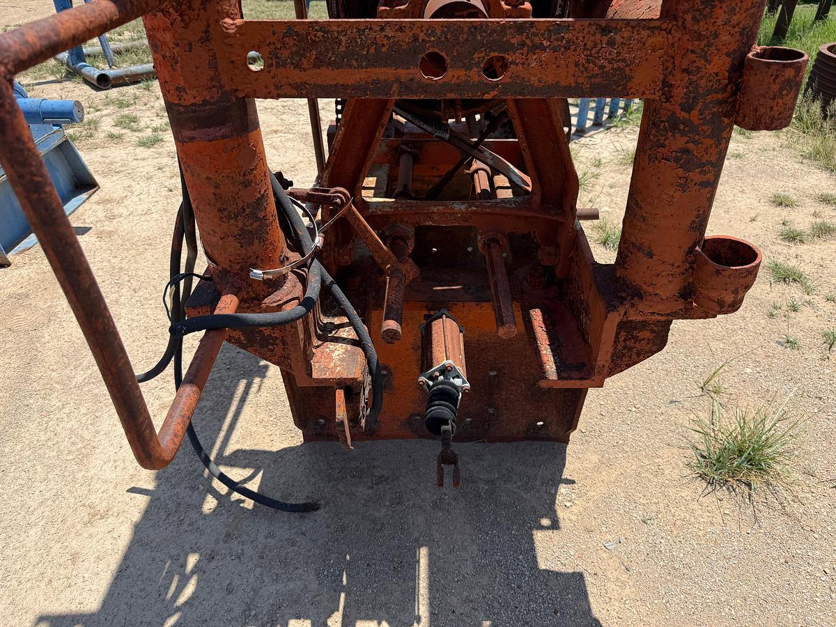 Used TULSA 70T (65K LBS) MECHANICAL WINCH W/ (2) HEADACHE RACKS