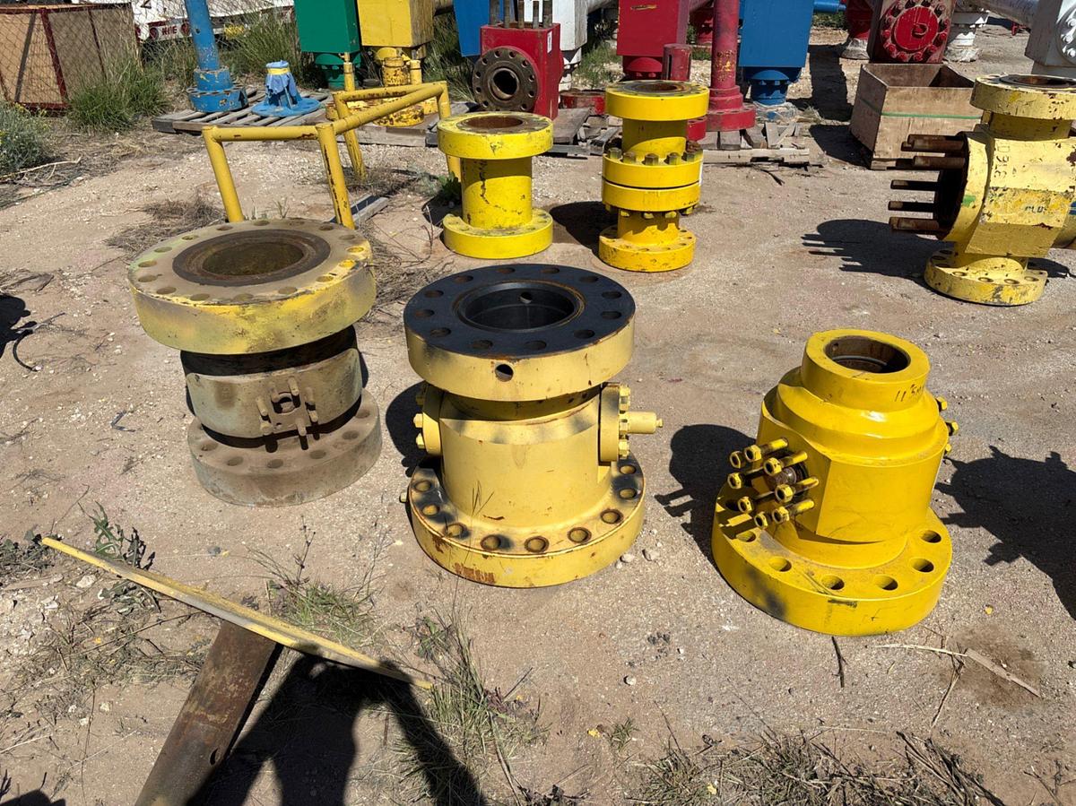 Used (2) 11” x 10-3/4” x 26” 5M spacer spools w/ 1-13/16” outlets & (1) 11” 5m x 7” 50w spool w/ 1-13/16” outlets