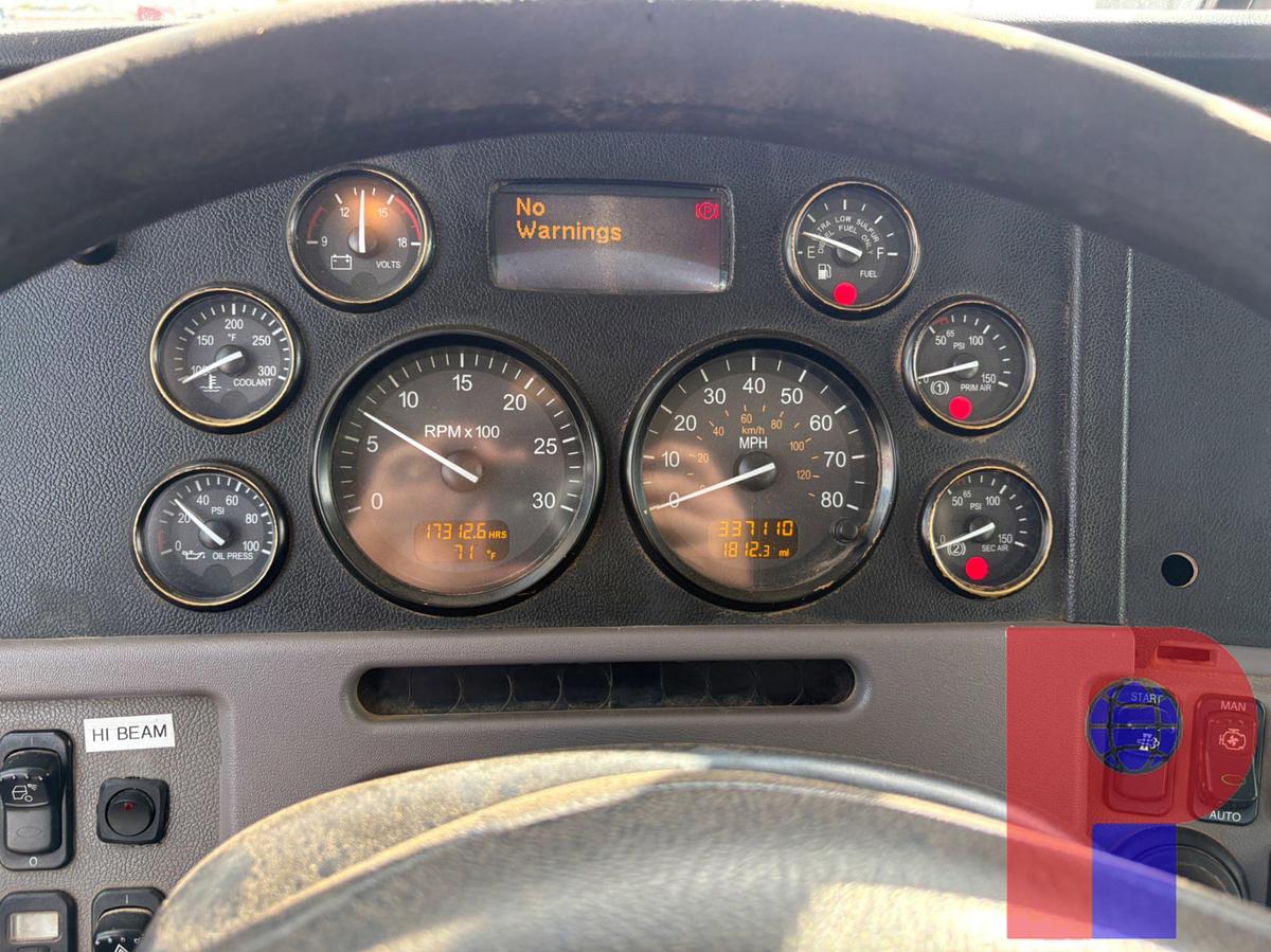 Used 2010 PETERBILT 367 T/A SLEEPER CAB WINCH TRUCK