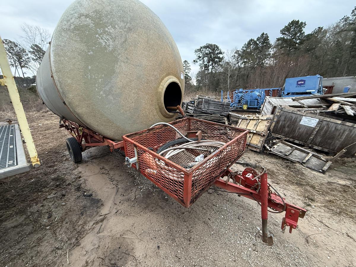 Used 8’ DIA X 13’L 110 BBL FIBERGLASS STORAGE TANK ON S/A BUMPER PULL TRAILER