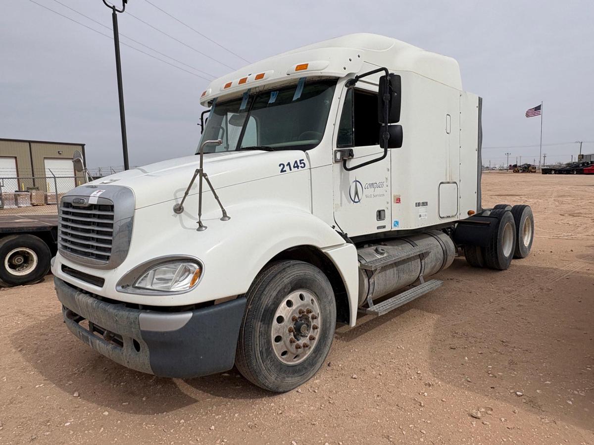 Used 2006 FREIGHTLINER COLUMBIA 120 T/A SLEEPER HAUL TRUCK