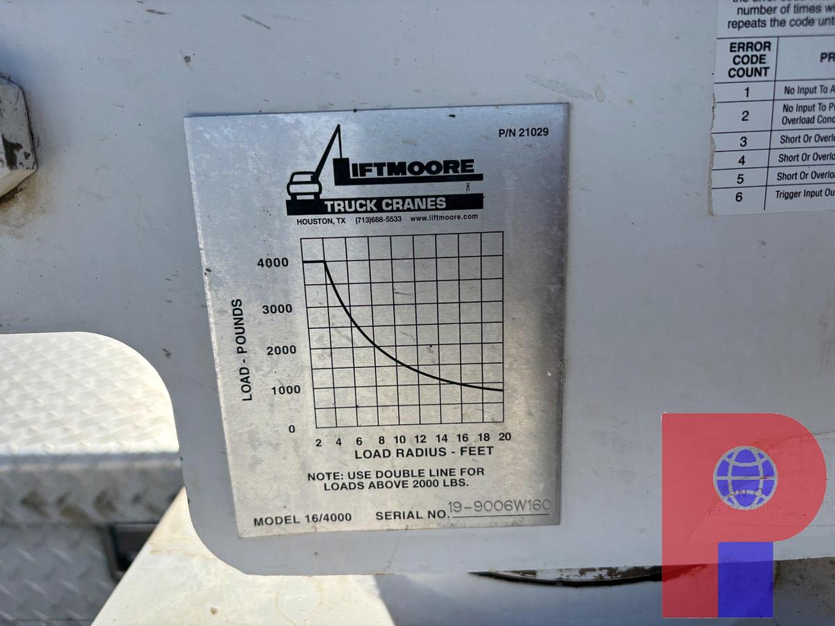 Used 2015 FREIGHTLINER M2 106 S/A CREW CAB SLICK LINE TRUCK