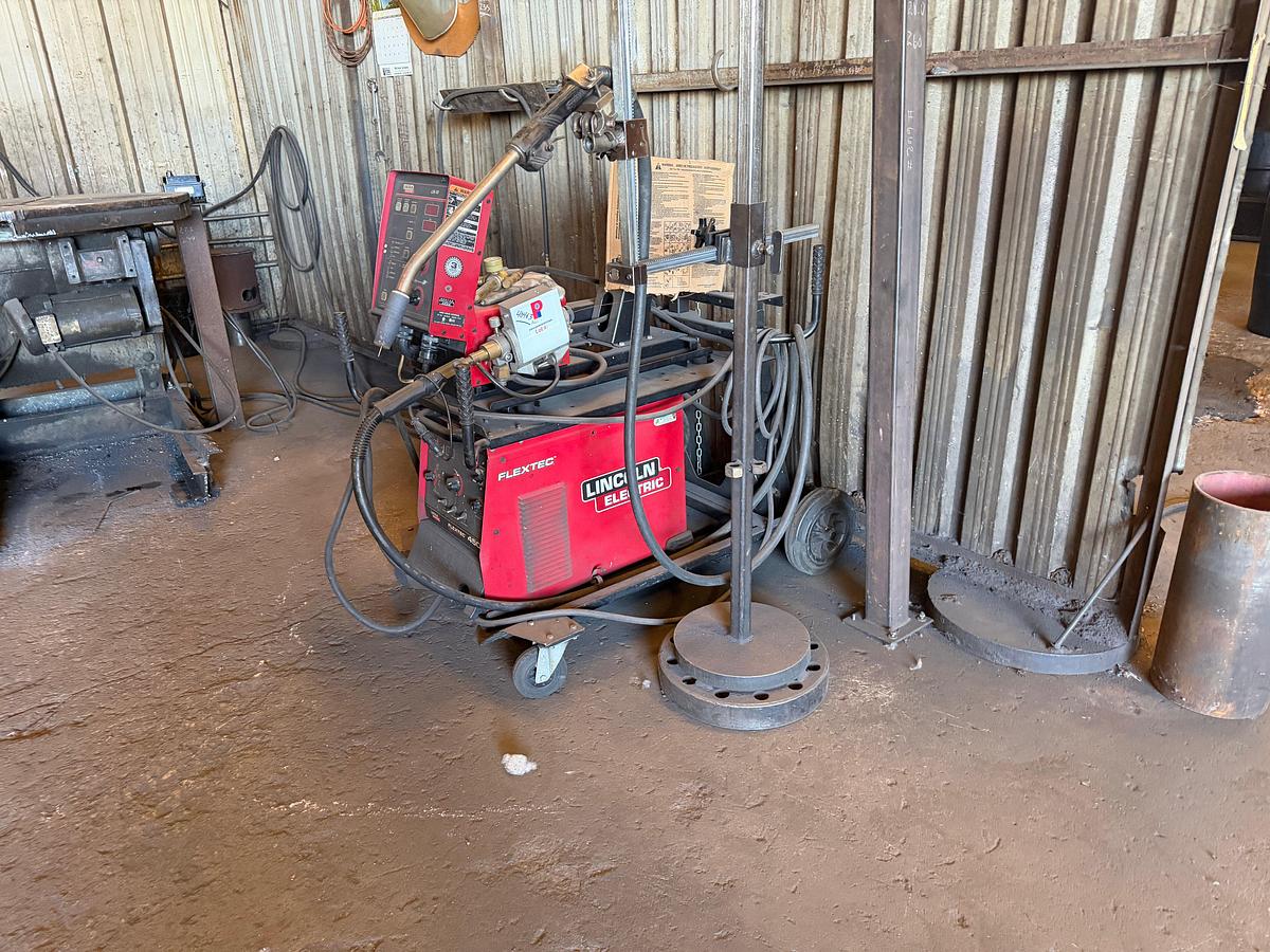 Used Lincoln Electric FlexTec 450 Welder & LN-10 Wire Feeder & Bug-0 Track Stand