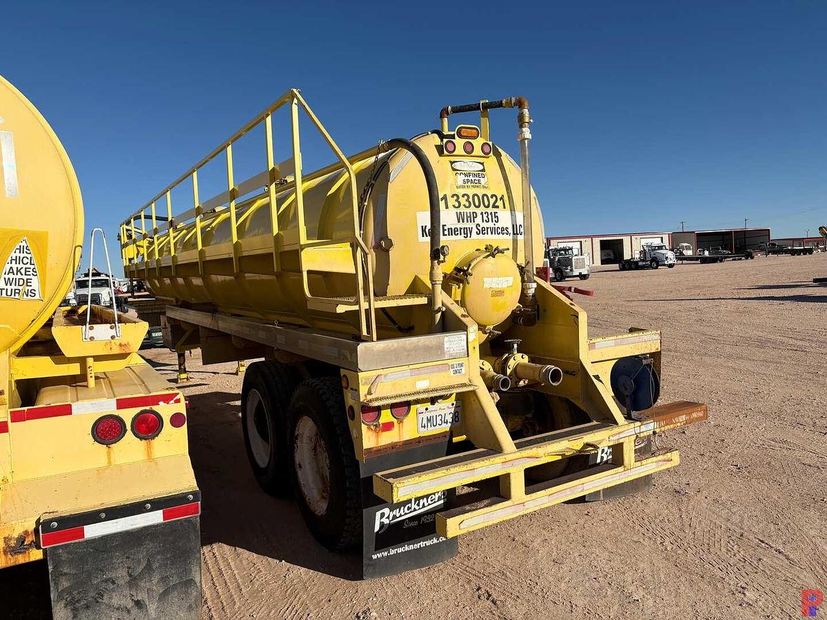 Used 2010 5,880 GALLON T/A VACUUM TRAILER