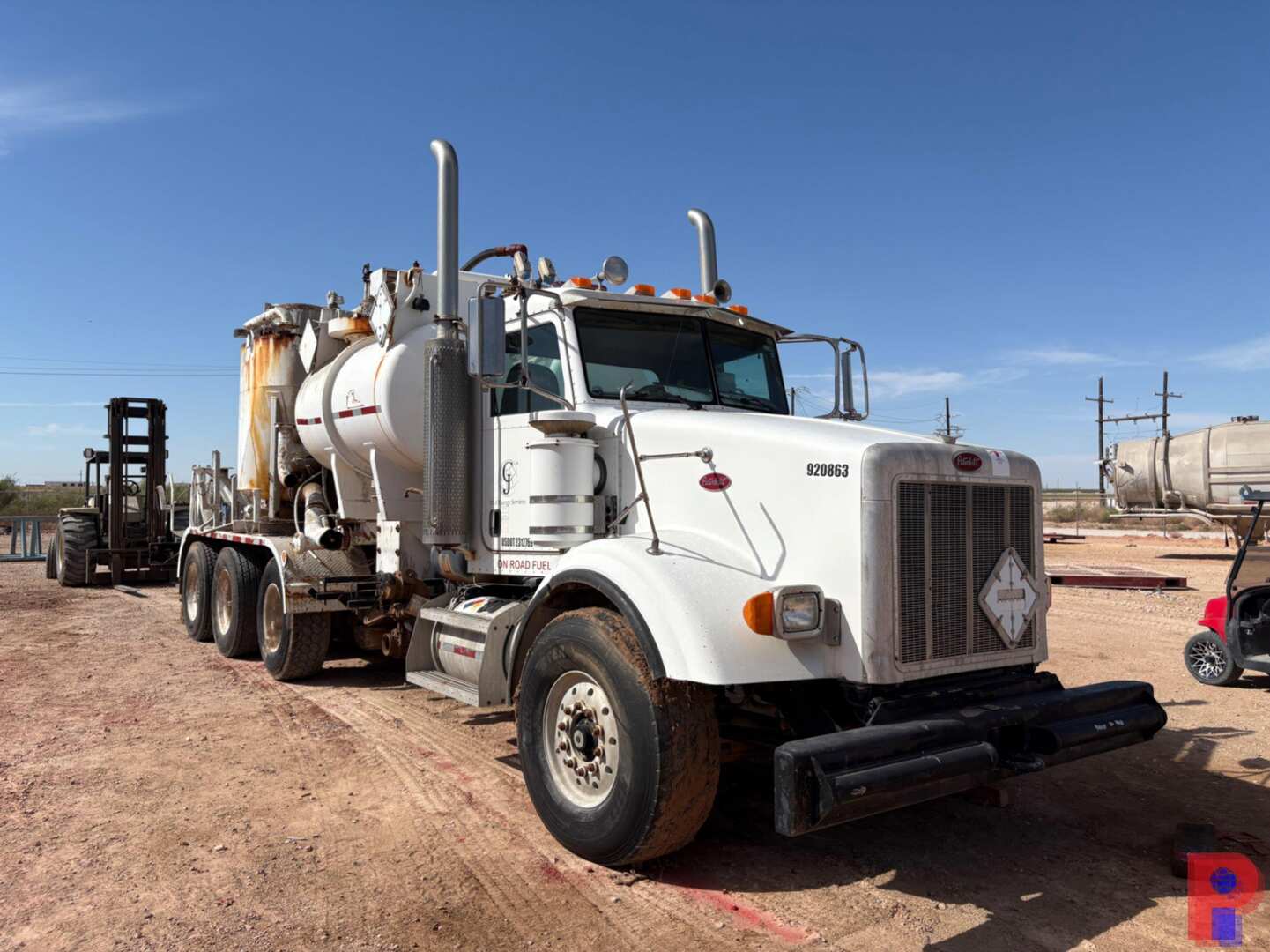 Used 2006 PETERBILT 357 3-AXLE DAYCAB CEMENT PUMP TRUCK