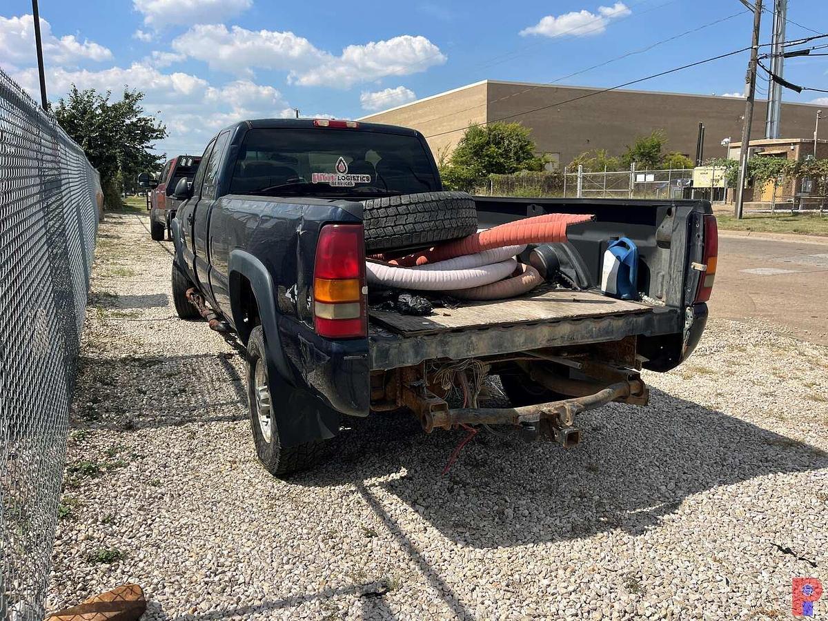 Used 2005 GMC SIERRA 3500 4X4 EXT. CAB PICKUP (INOP)
