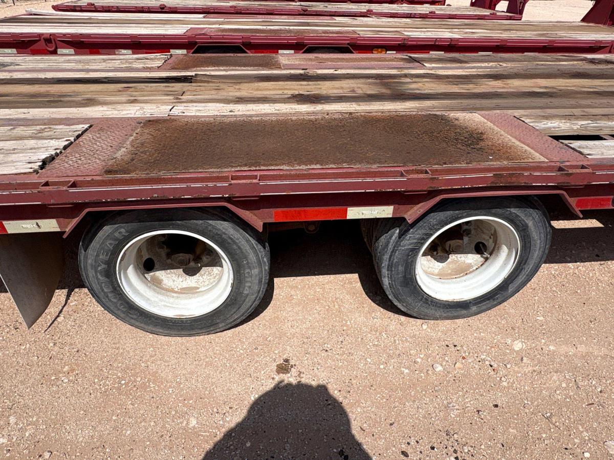 Used 2014 TOP HAT TRAILERS 30’ X 102” T/A GOOSENECK TRAILER