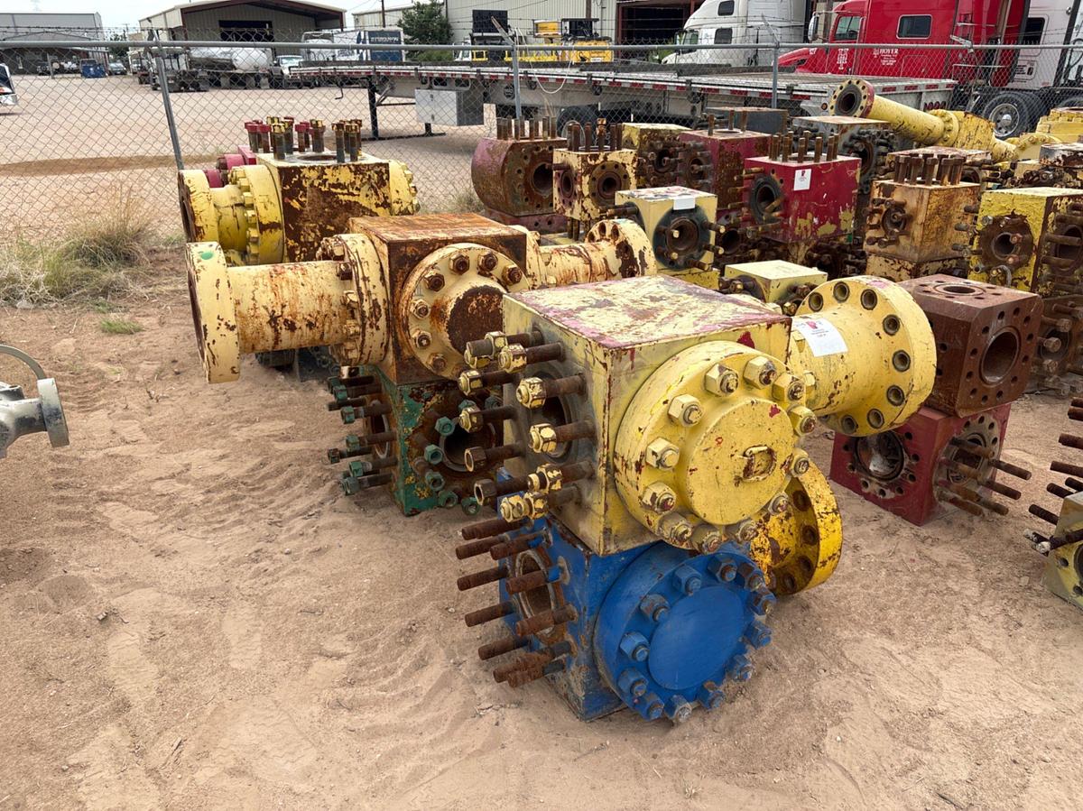 Used (8) 7-1/16” 3-way & 4-way fluid crosses