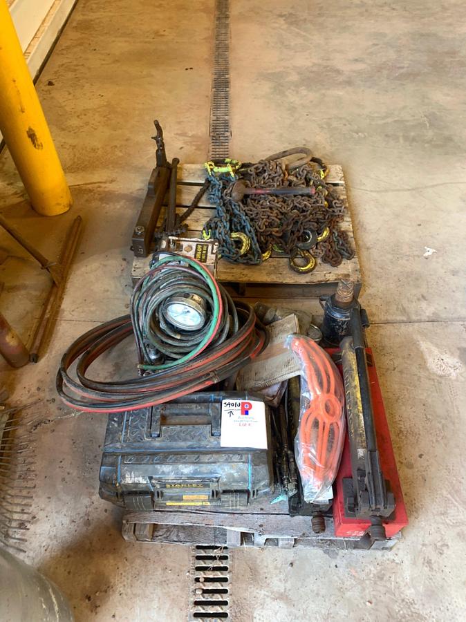 Used 2 Pallets of Chains, 1 Hydraulic Power Unit, Cutting Torches and Hose